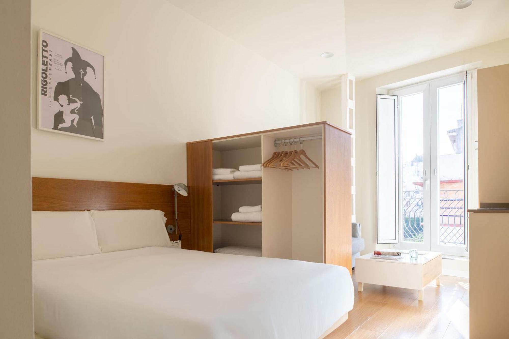 Opera Apartments Alameda Sevilla Exteriör bild